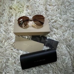 Burberry BE 4072 Aviator Sunglasses with brown gradient lenses